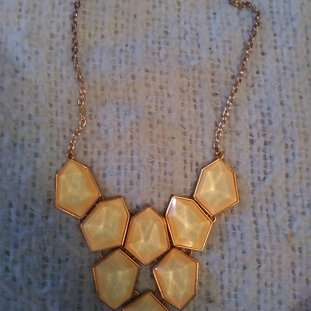 Necklace - Picture 1 of 2